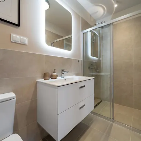 Z Tarasem 405 Sauna & Jacuzzi Apartment *